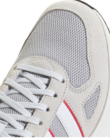 adidas Run 84 Trainers