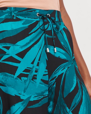 Black Palm Printed Spun Viscose Pull On Wide Leg Trousers