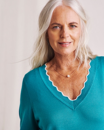 Julipa Scalloped V-Neck Jumper
