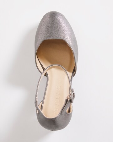Heeled Shoe With Ankle Strap E Fit