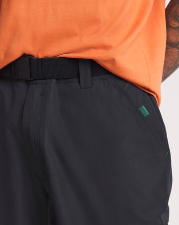 Snowdonia Black Shorts With Belt