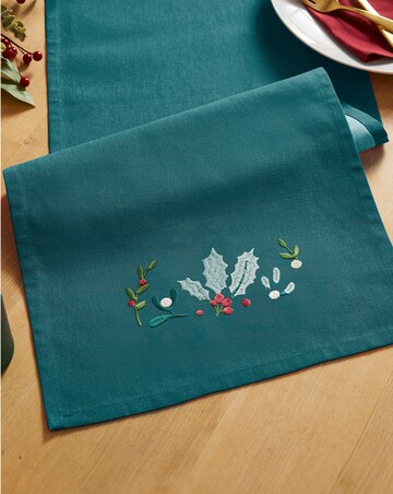 Catherine Lansfield Holly and Mistletoe Runner