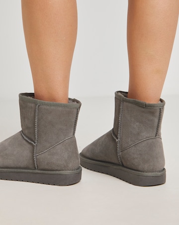 Sia Suede Warm Lined Snug Boots Extra Wide EEE Fit