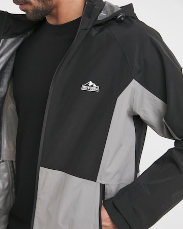 Snowdonia Unlined Leight Weight Water Proof Jacket