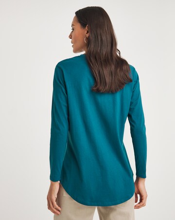 The Longline Curved Hem