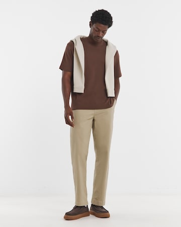 Loose Fit Chino