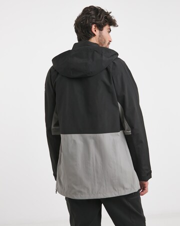 Snowdonia Unlined Leight Weight Water Proof Jacket