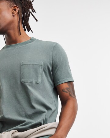 Garment Dyed Pocket T-Shirt Long Length- Dark Green