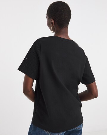 Pure Cotton Crew Neck Broderie Short Sleeve T-Shirt