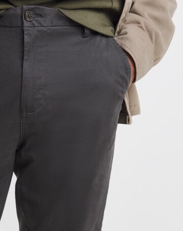 Skinny Fit Chino