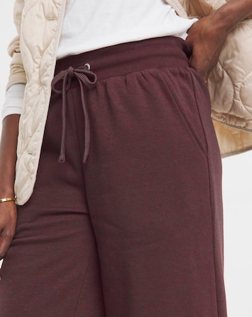 Wide Leg Jogger