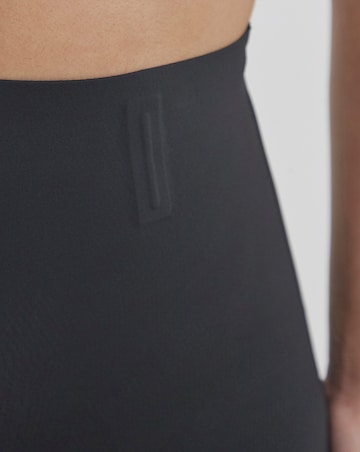 MAGISCULPT Medium Control Smooth & Sculpt Shapewear Thigh Shaper Black