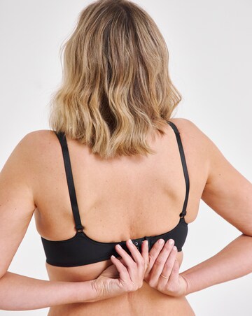 Triumph Essential Minimiser Wired Bra Black