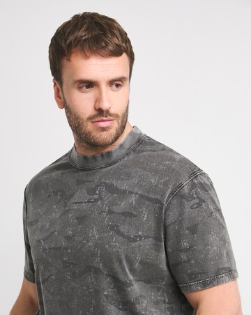 Relaxed Fit Camo Graphic T-Shirt