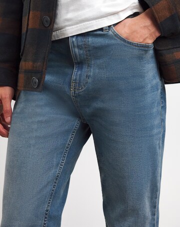 Light Stonewash Bootcut Fit Stretch Jeans