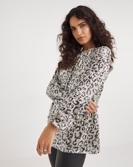 Animal Volume Sleeve Sequin Top