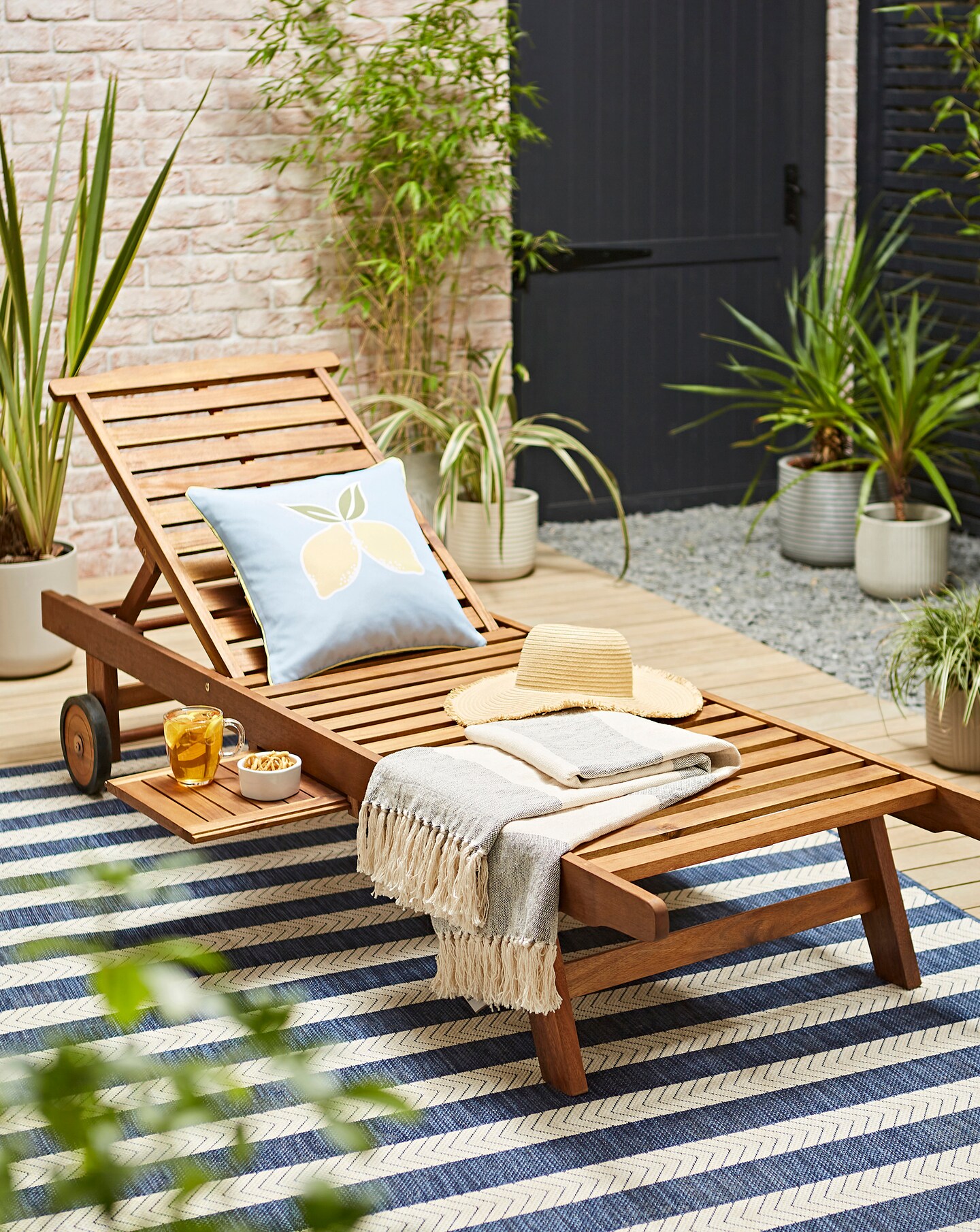 Charles bentley sun lounger discount