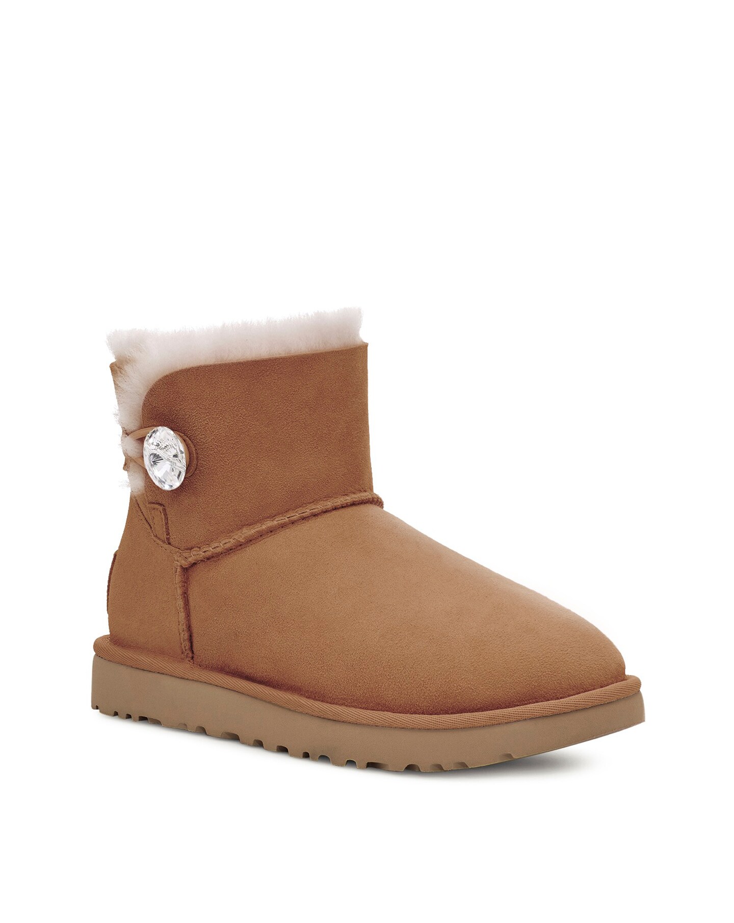 Short uggs discount with button