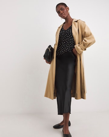 Black Spot Double Angel Sleeve V Neck Top