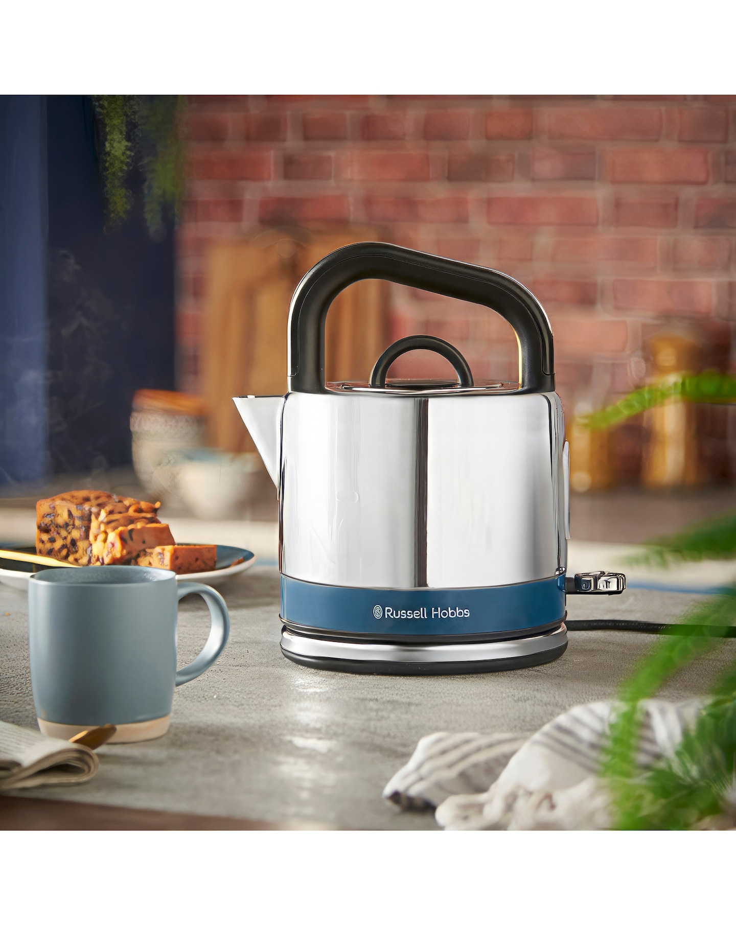 Russell hobbs shop stove top kettle