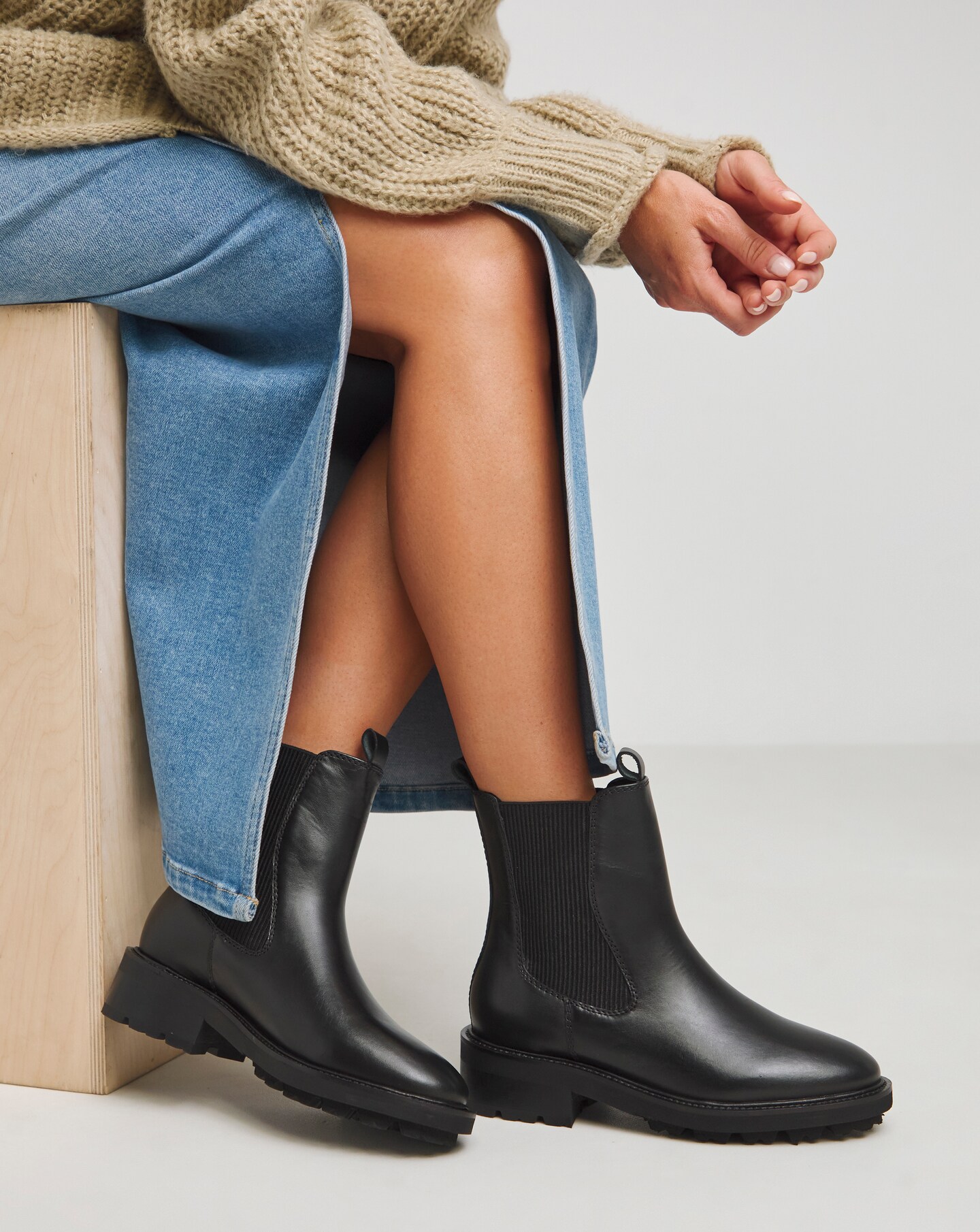 Chunky Lea Chelsea Boots Wide E Fit Marisota