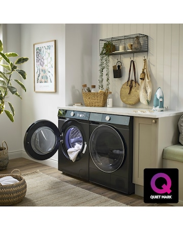 Hisense 7 Series DH7S107BB AI Wifi-enabled 10kg Heat Pump Tumble Dryer - Black