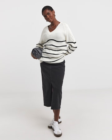 Cable V Neck Jumper