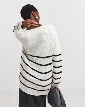 Cable V Neck Jumper