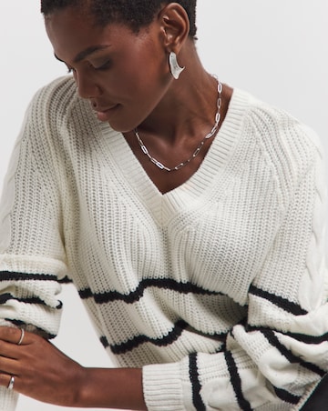 Cable V Neck Jumper