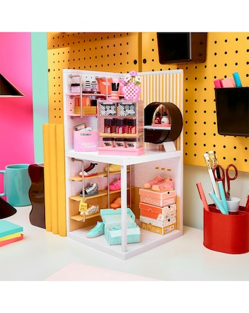 MGA's Miniverse Make It Mini Spaces Pizza Shop