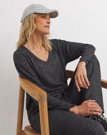 Soft Touch V-Neck Longline Top
