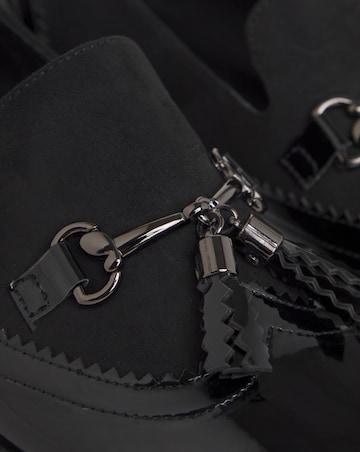 Drama Brogue Tassle Loafer - Extra Wide Fit (EEE)