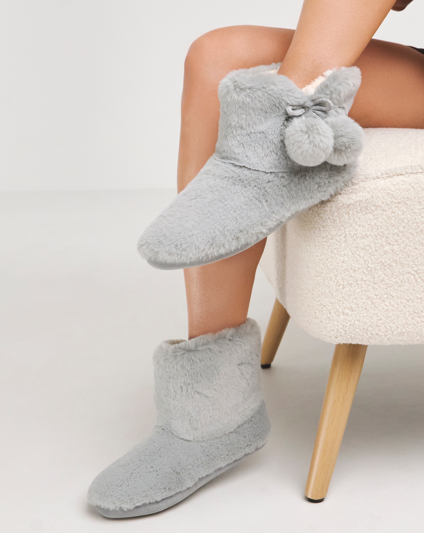 Grey fluffy slipper boots 2025
